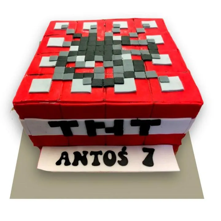 Kreatywne konstrukcje i pułapki TNT